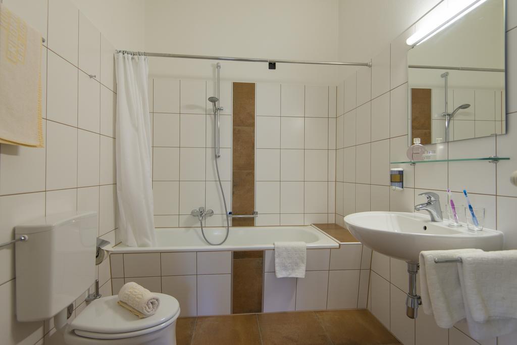 Haus Friedrichsburg - Bergbahnen Von Mai Bis November Inklusive Hotel Bad Hofgastein Værelse billede